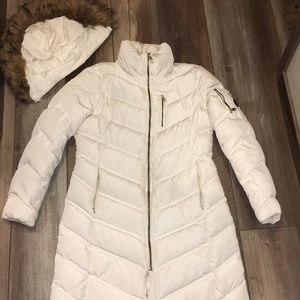 women’s long calvin klien winter coat!